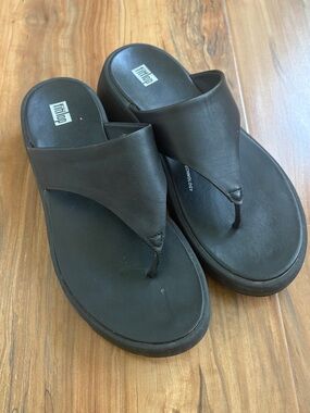 Fit Flop Black Sandals